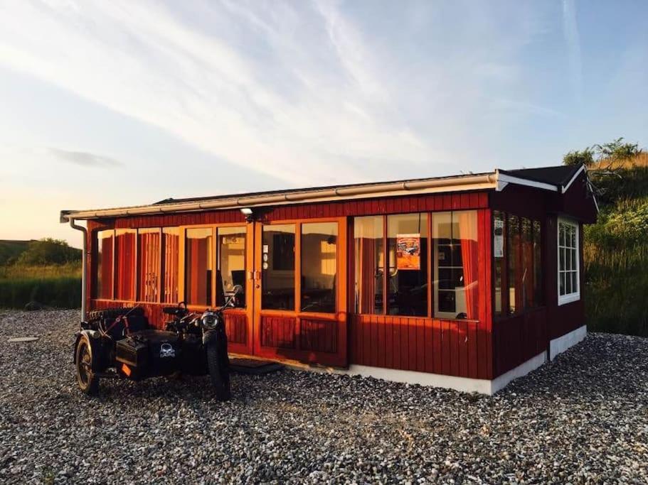Fjordhytten. Rebuild Train Wagon From 1937. Apartment Odense Bagian luar foto