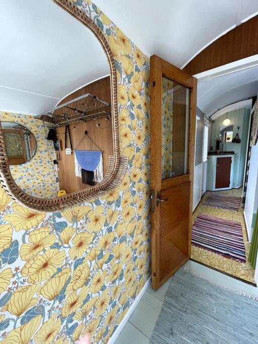 Fjordhytten. Rebuild Train Wagon From 1937. Apartment Odense Bagian luar foto
